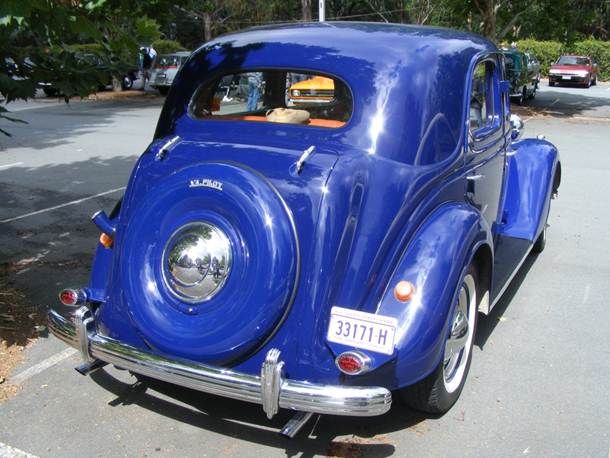 1948 Ford V8 Pilot (Lansdowne Models) 01 - Albums des membres - Forum Auto